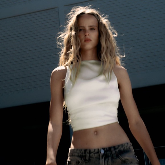 Zara open back satin effect top. Size: XS. Color: Light Green - Picture 5 of 10